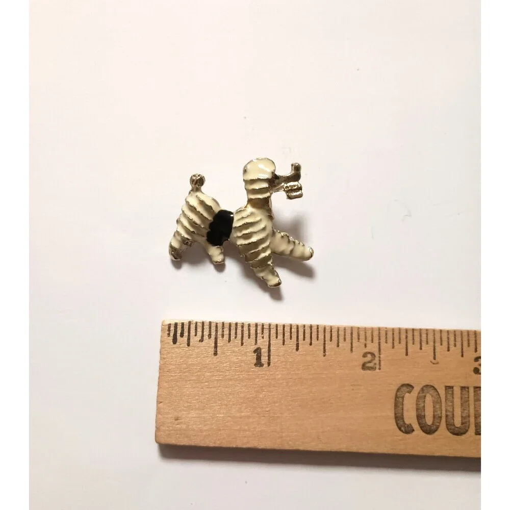 Vintage Figural Poodle Dog Brooch Cream Enamel Gold Tone Novelty Pin
